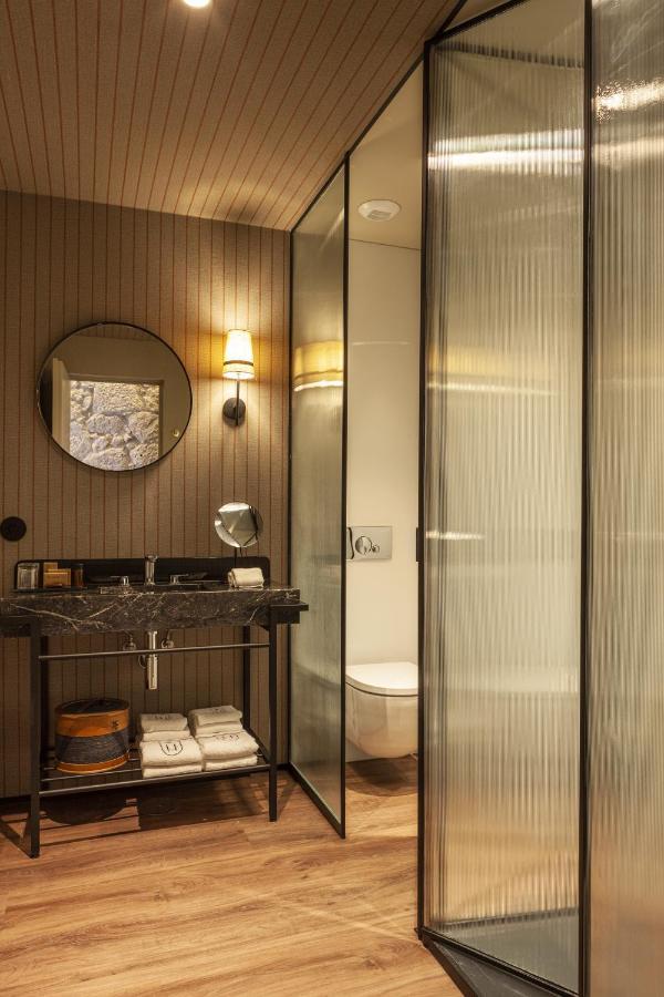 Timbre Virtudes Hotel Porto Exterior photo A bathroom at The Standard East Village