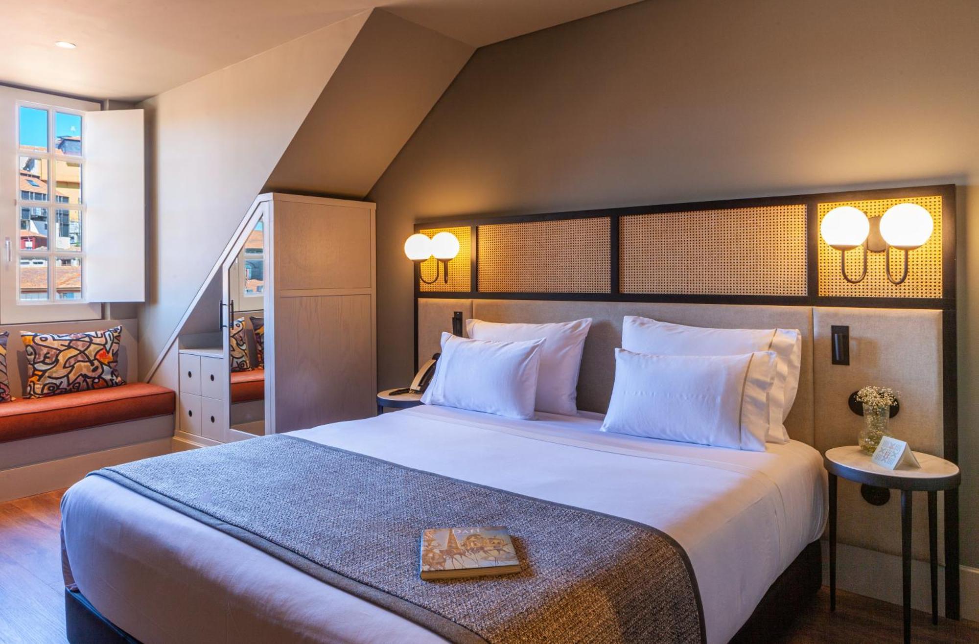 Timbre Virtudes Hotel Porto Exterior photo Suite
