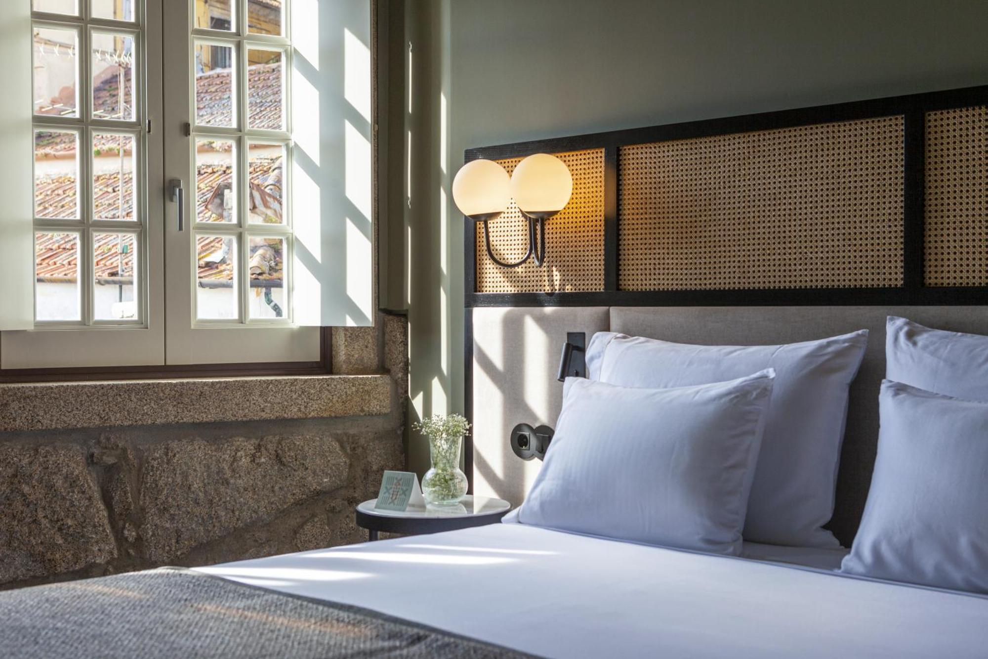 Timbre Virtudes Hotel Porto Exterior photo Deluxe room