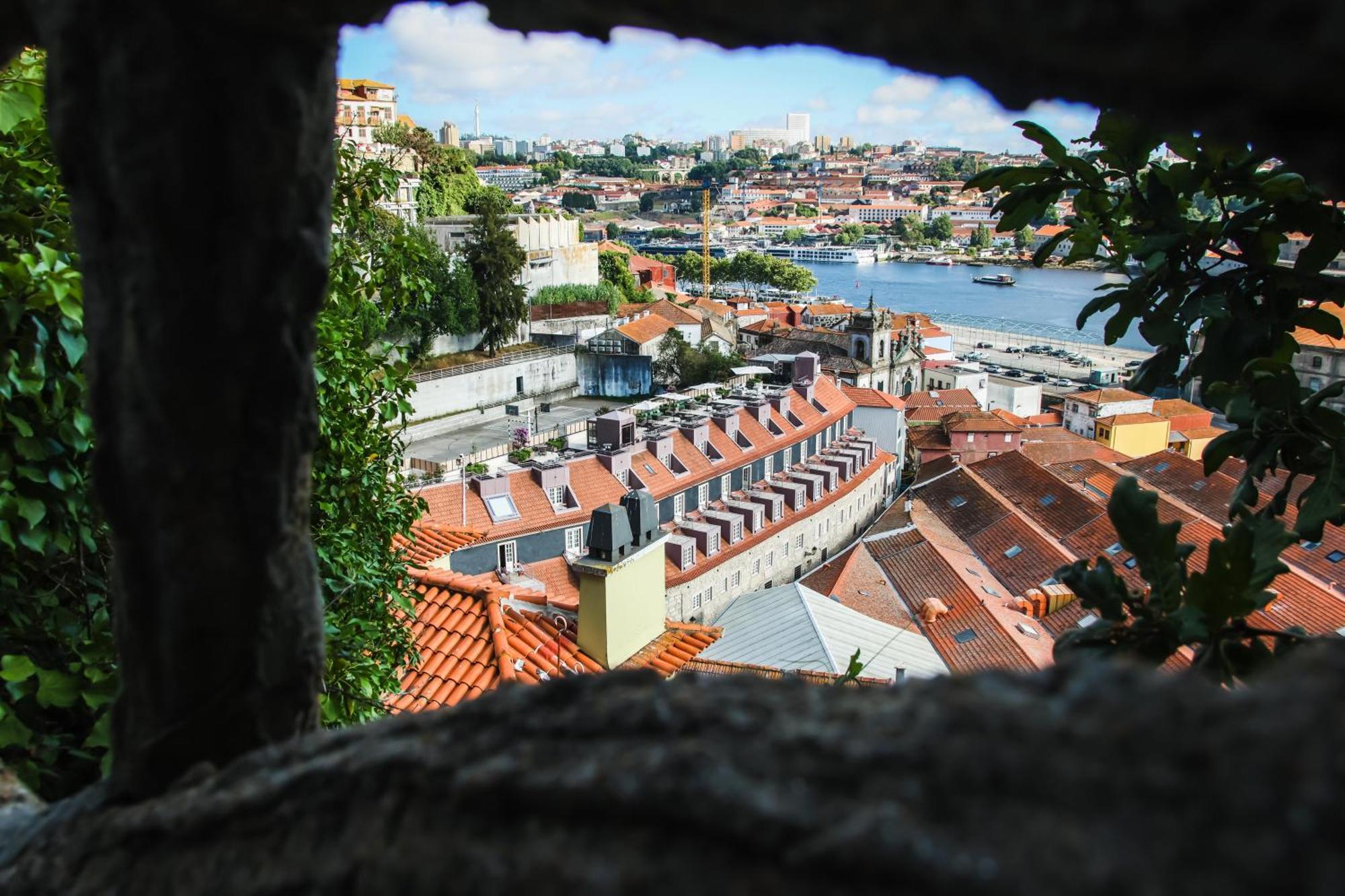 Timbre Virtudes Hotel Porto Exterior photo View of the city from the castle
